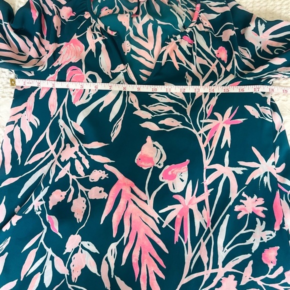 Lilly Pulitzer Charleigh Too Tidal Wave it’s Prime Time - Picture 9 of 9